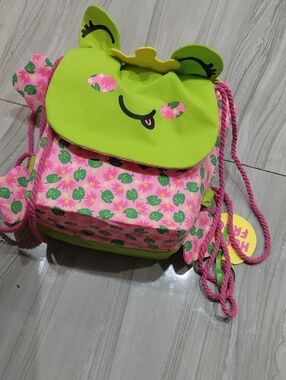 Lush Kids Frog Drawstring Backpack - Pink & Lime Green